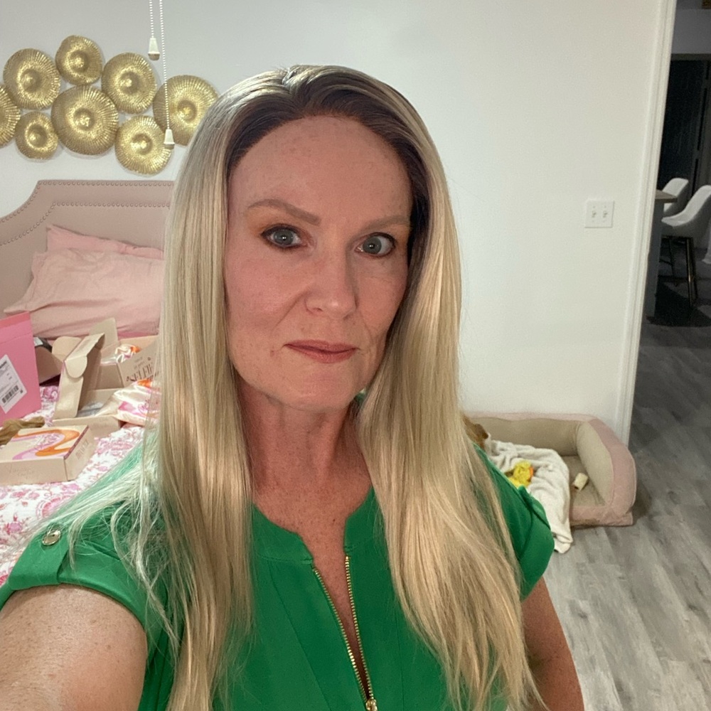 Regina lace front regular sized wig from Chelsey smith crowns